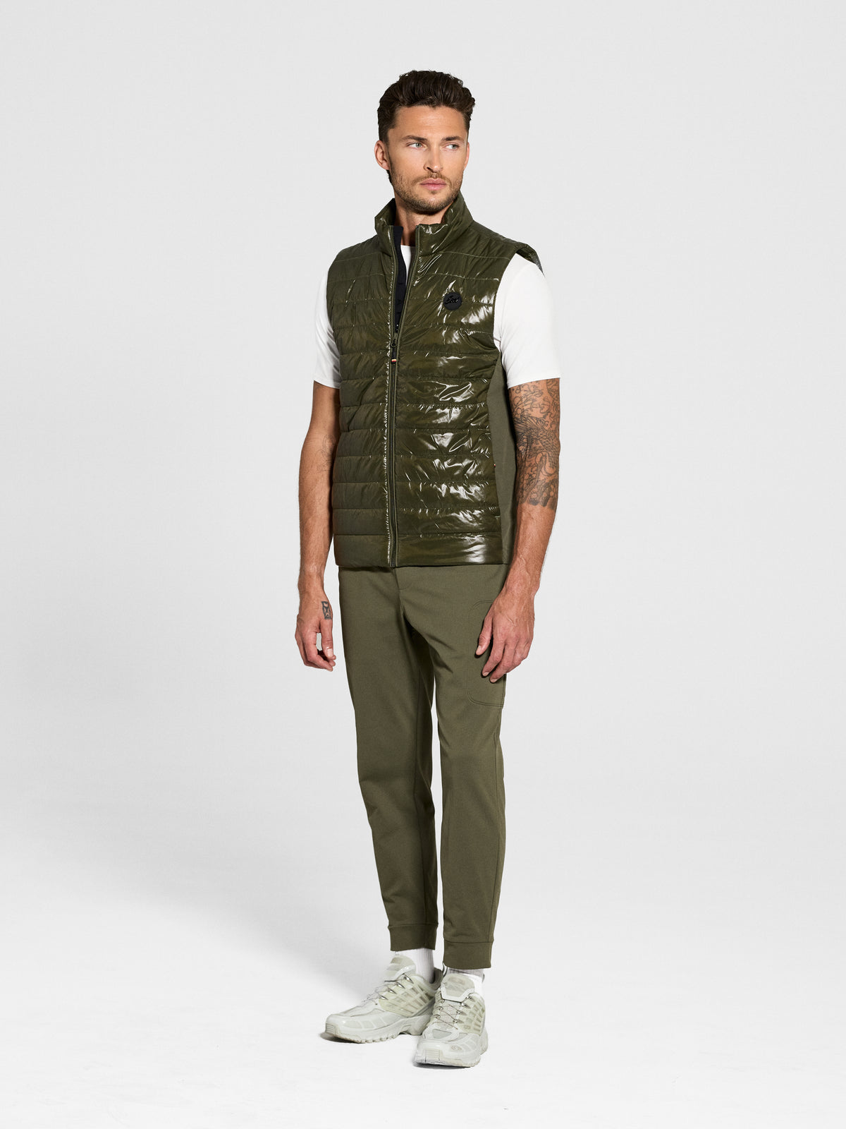 Vanguard Vest in Olive — view 2