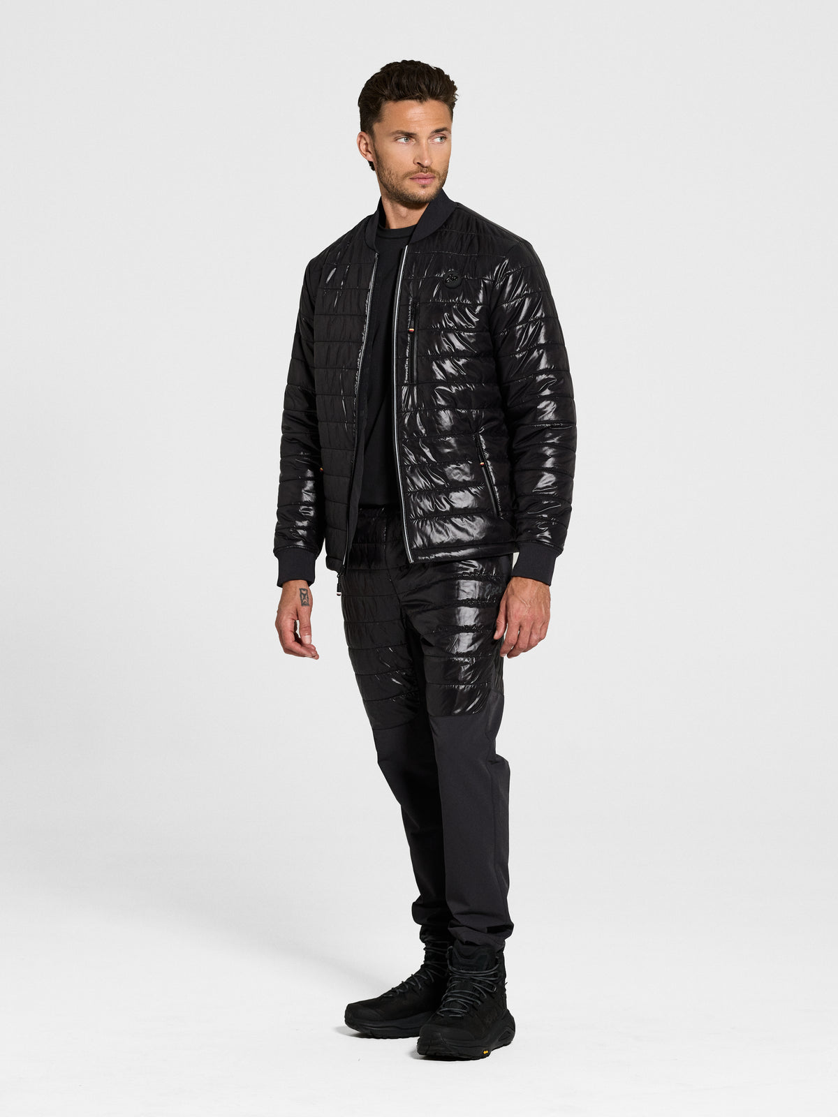 Apex Bomber in Black — view 2