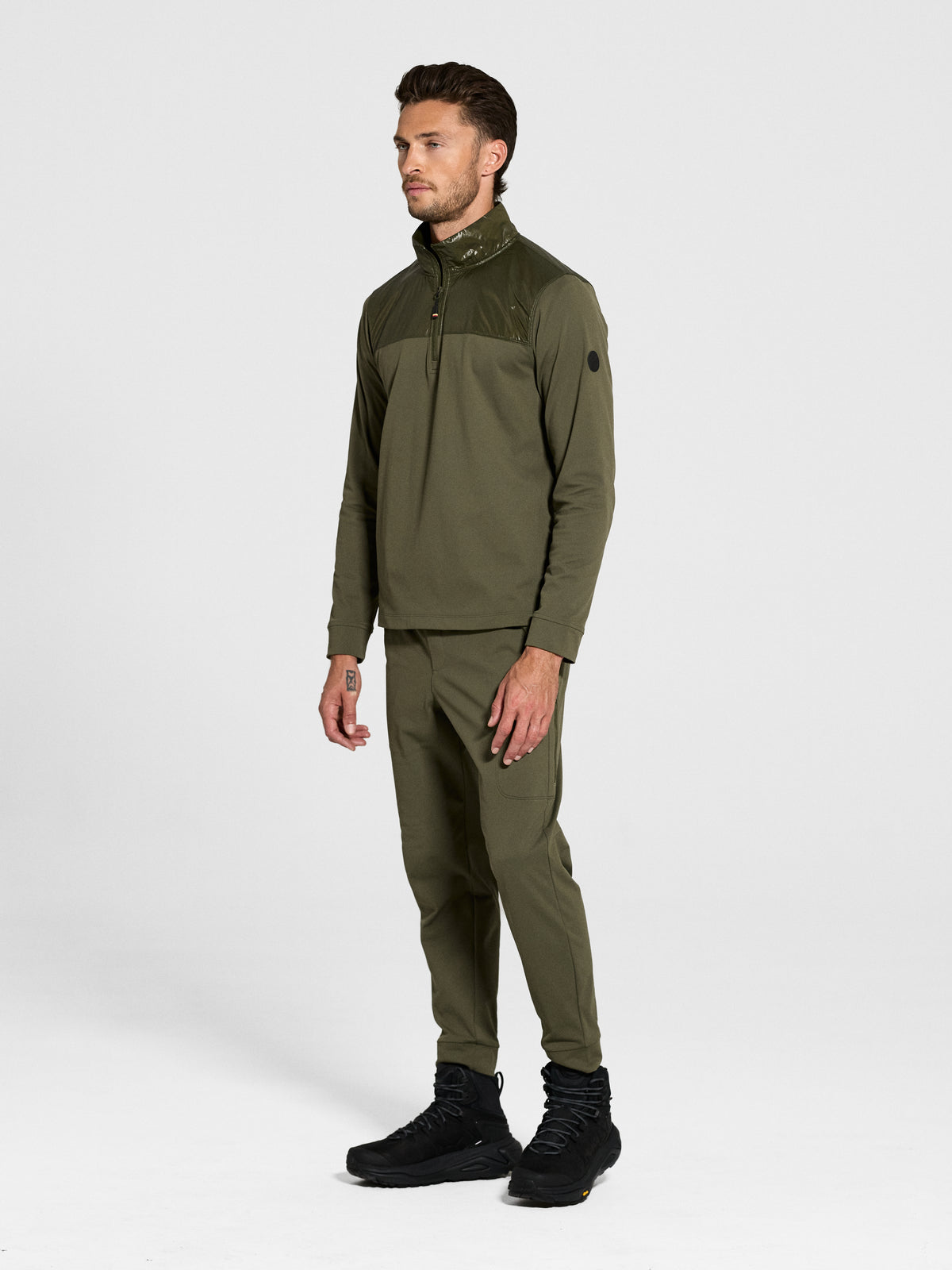 Nomad Pullover in Olive — view 2