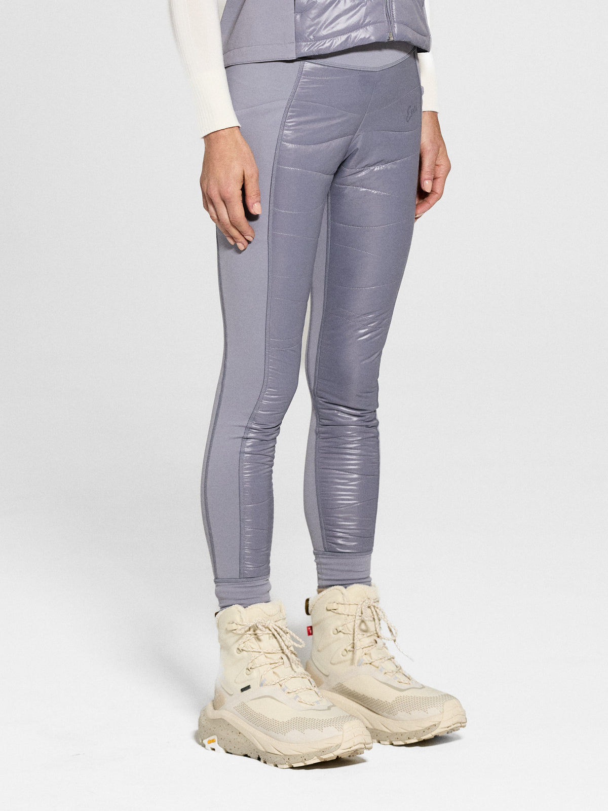 Siren Legging in Sleet, back view